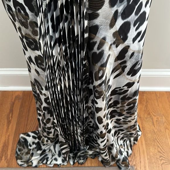 Beautiful Prom/Evening Dress🔥🔥  - Picture 5 of 14